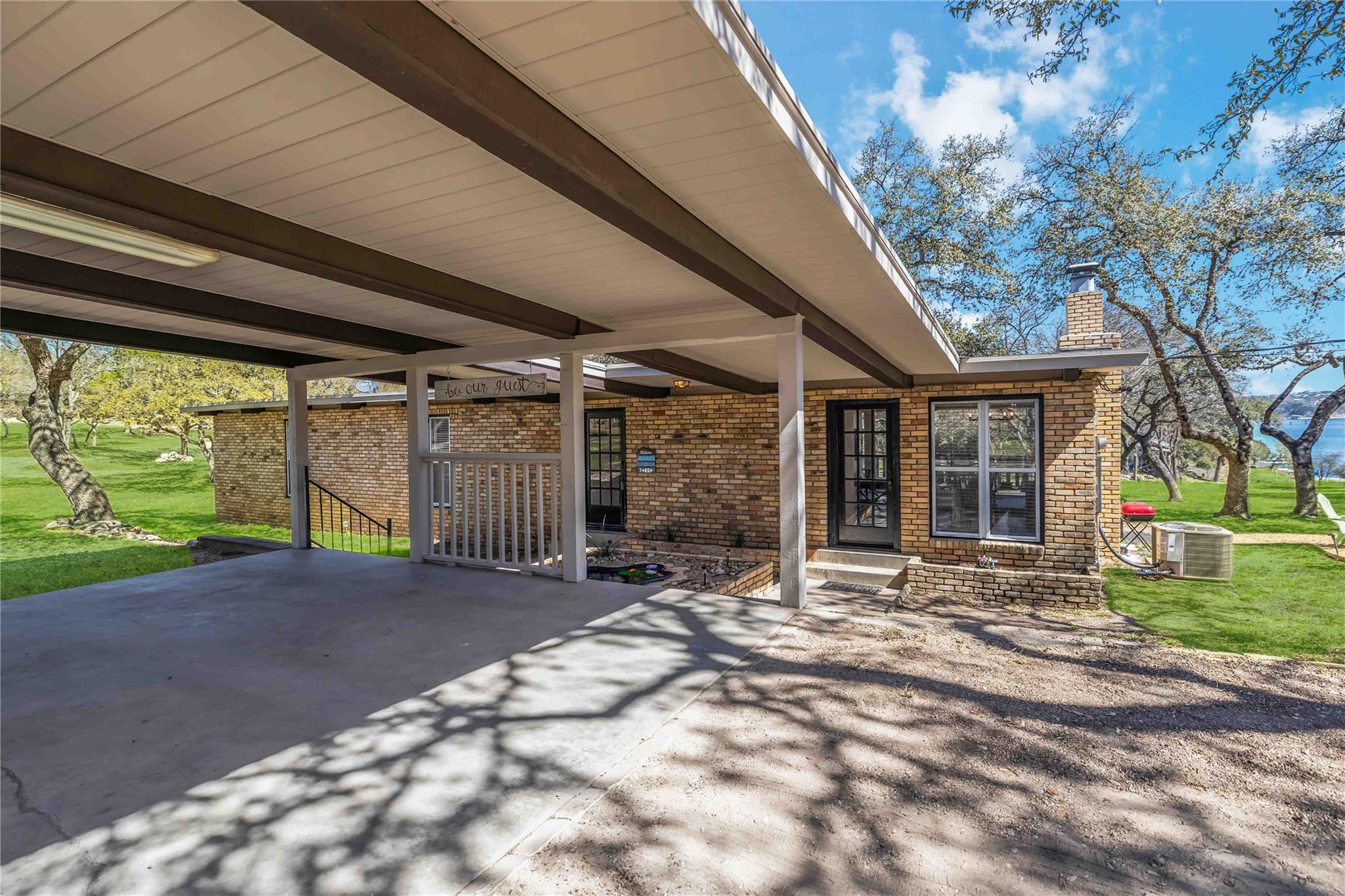 17416 Sleepy Hollow DR