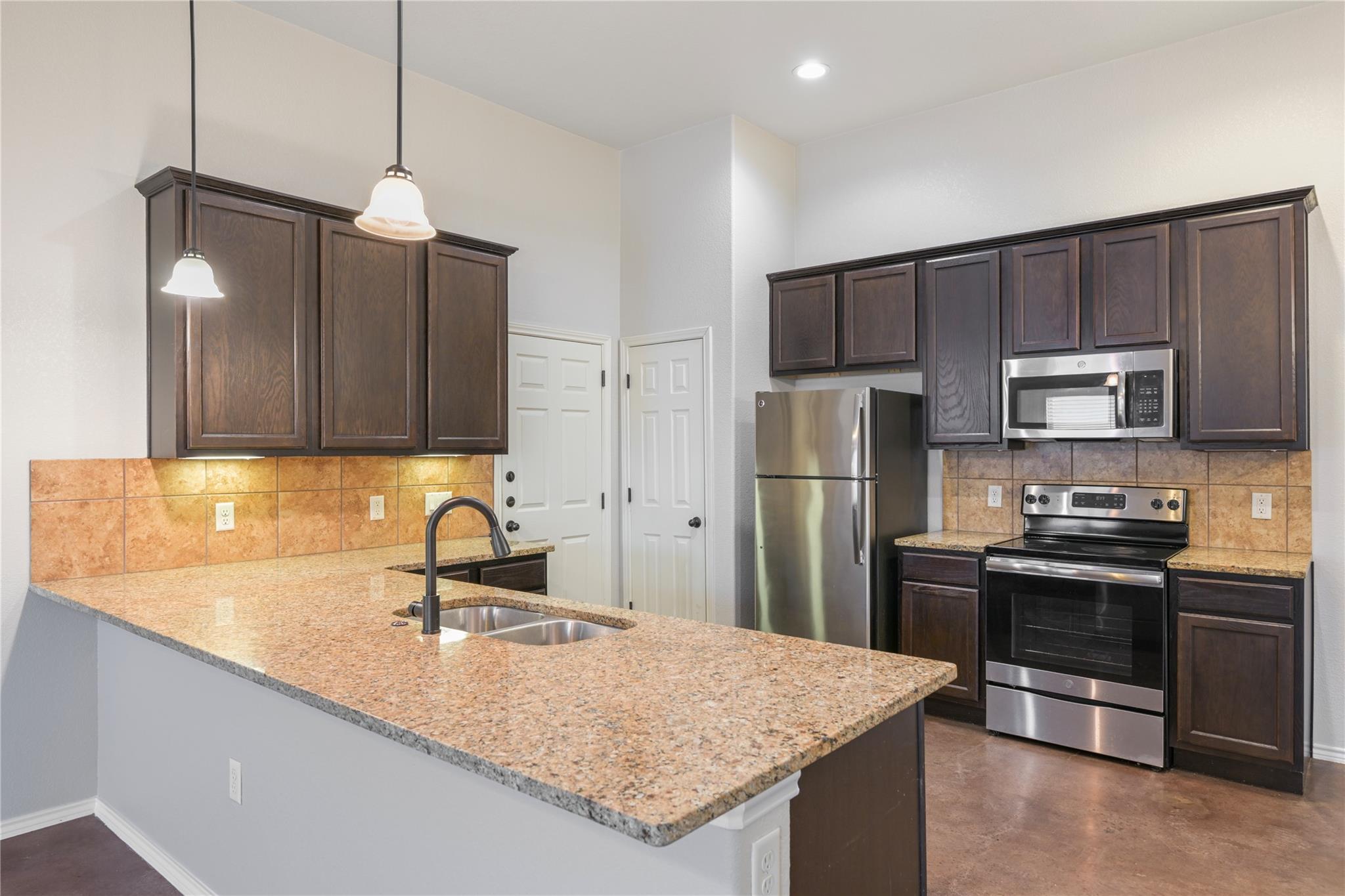 265 Joanne LOOP A & B