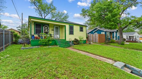 Tiny photo for 2947 Eckert ST, Austin, TX 78722 (MLS # 4654253)