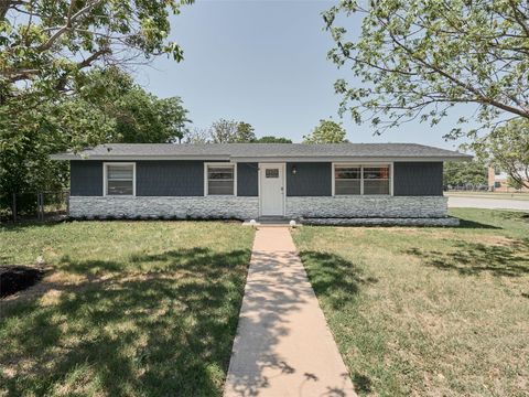 Photo of 7706 Delafield LN, Austin, TX 78752 (MLS # 8050994)