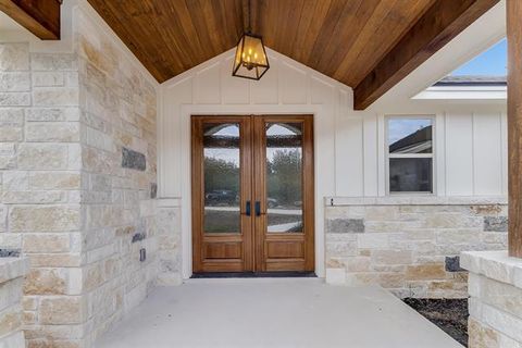 914 W Oak Ridge DR Marble Falls TX 78654