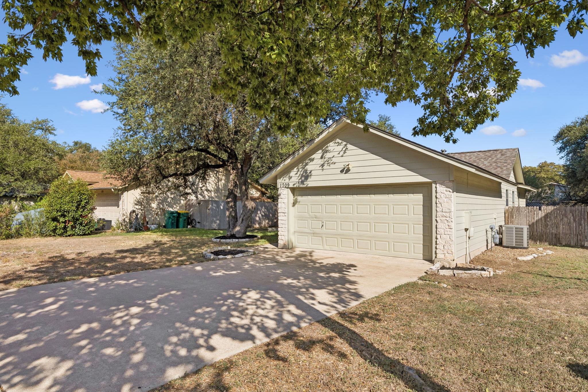 1709 Hatch RD