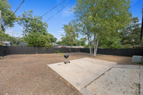 Tiny photo for 1418 Larkwood DR, Austin, TX 78723 (MLS # 1643352)