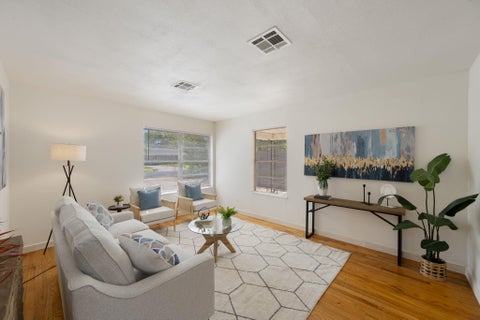 Tiny photo for 1418 Larkwood DR, Austin, TX 78723 (MLS # 1643352)