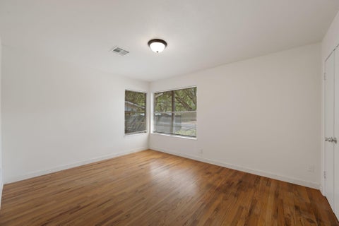 Tiny photo for 1418 Larkwood DR, Austin, TX 78723 (MLS # 1643352)