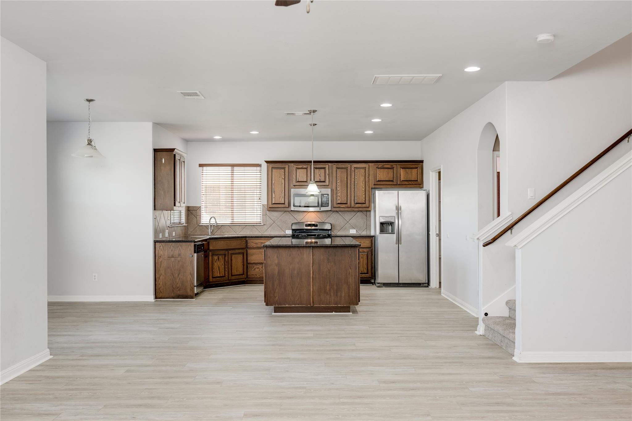 255 Blossom Valley STRM