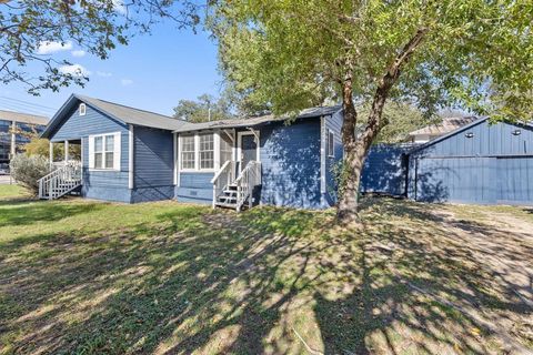 Photo of 1202 E 29th ST #A, Austin, TX 78722 (MLS # 8958302)