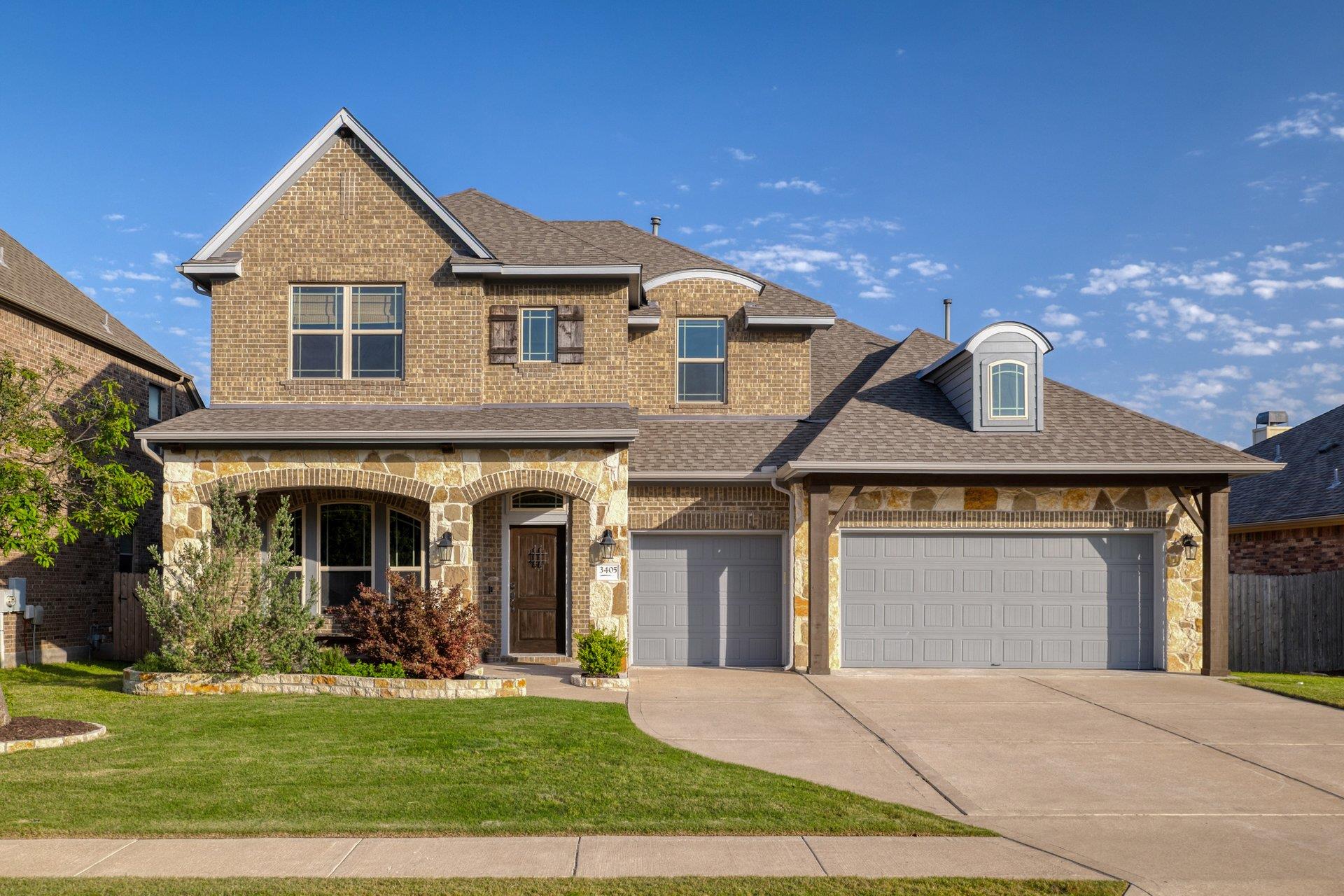 3405 Eagle Ridge LN