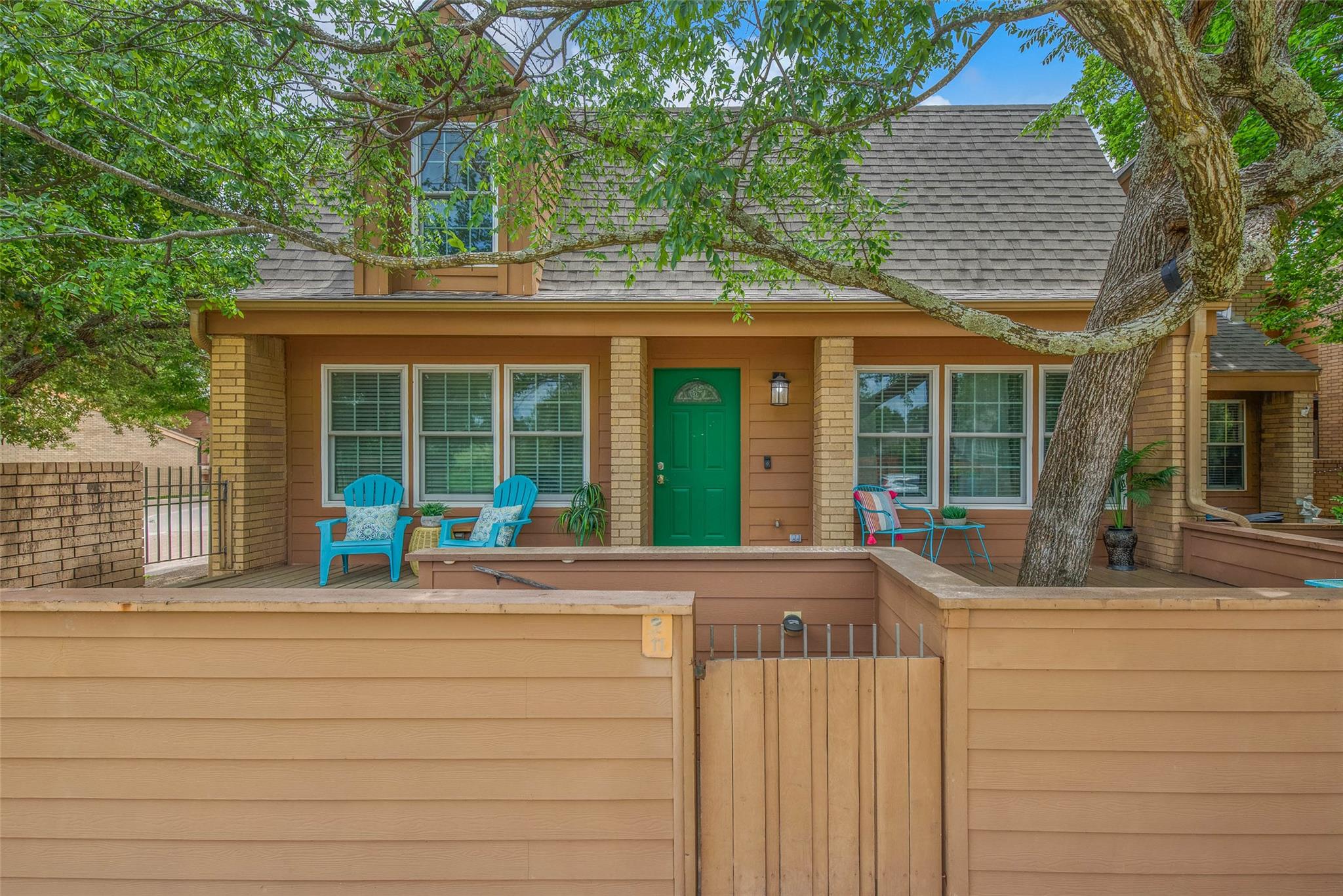 3122 Camelot DR 11