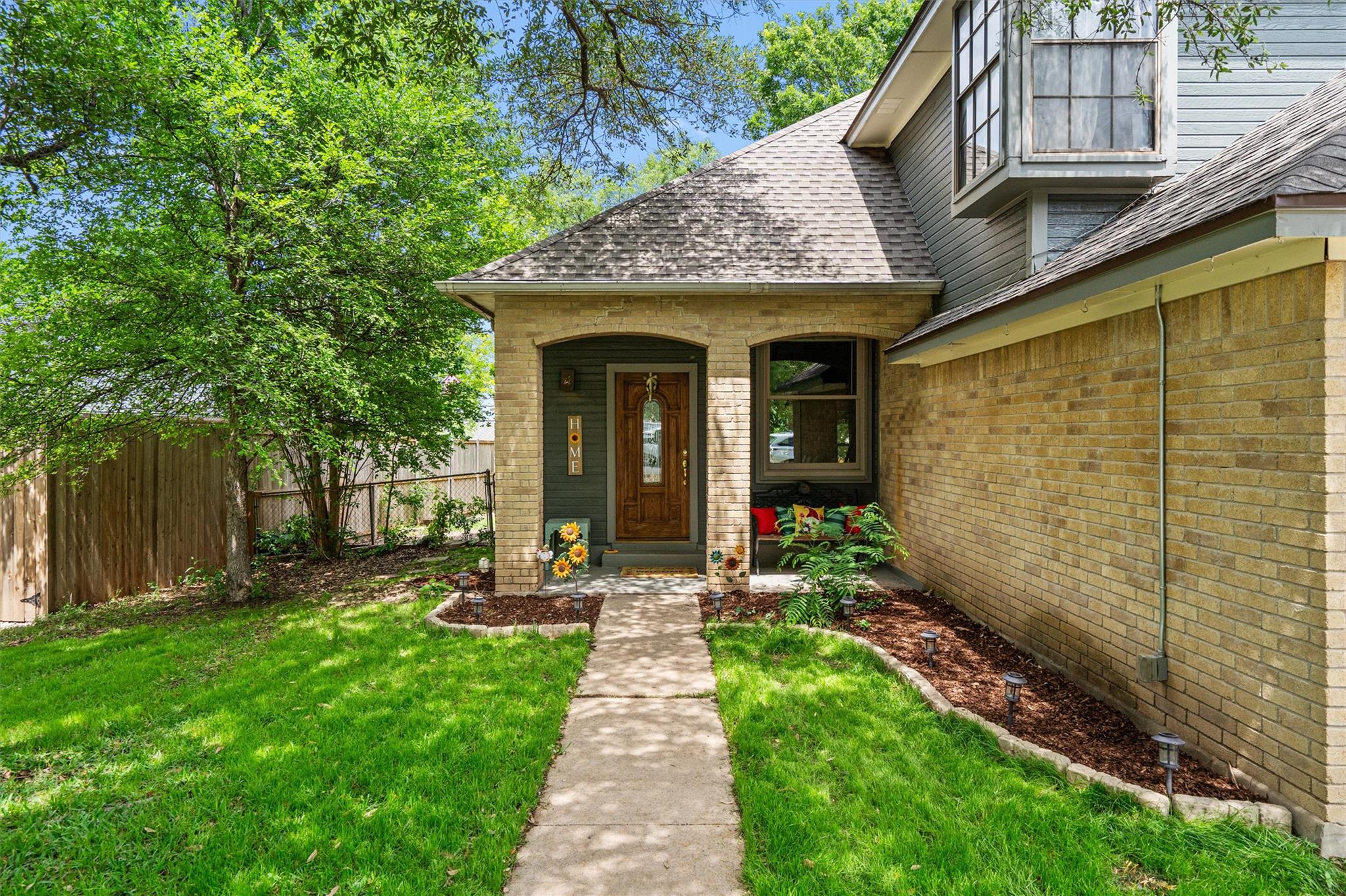 1912 Gaylord DR