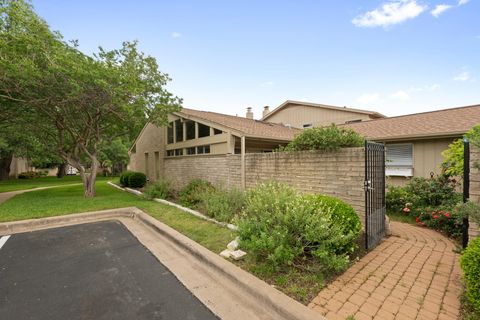 8107 Middle CT Austin TX 78759