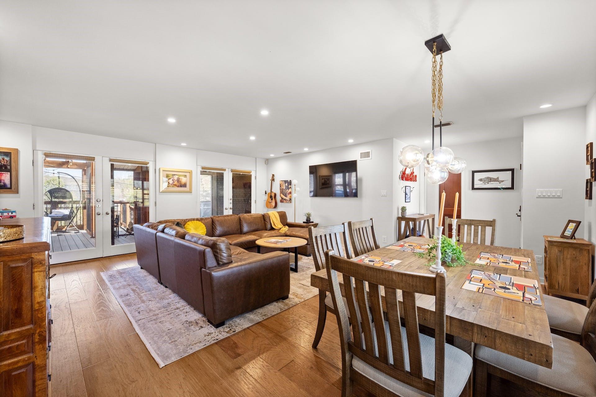 2703 Oak Park DR