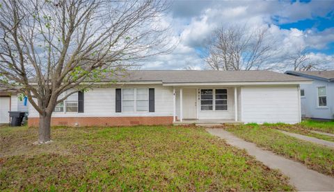 Photo of 1910 S 13th ST, Temple, TX 76504 (MLS # 1477040)