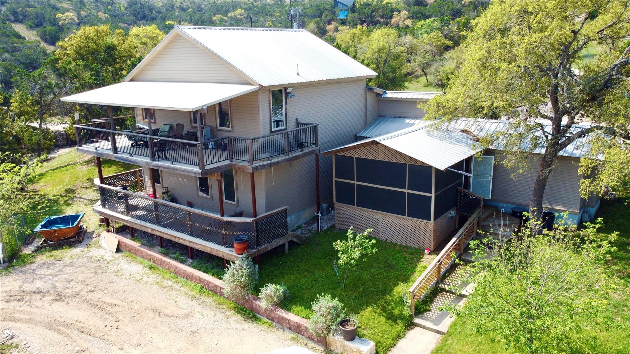 1200 & 1340 Hinch DR