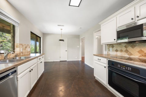 Tiny photo for 3622 Peregrine Falcon DR, Austin, TX 78746 (MLS # 6780191)