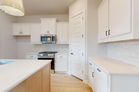 Tiny photo for 13114 Geary DR, Austin, TX 78652 (MLS # 8402836)