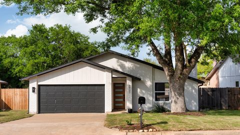 3921 Leafield DR Austin TX 78749