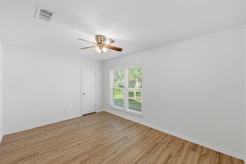 Tiny photo for 4805 Midoak CIR, Austin, TX 78749 (MLS # 8349431)
