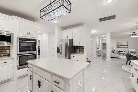 Tiny photo for 402 Luna Vista DR, Austin, TX 78738 (MLS # 4871231)