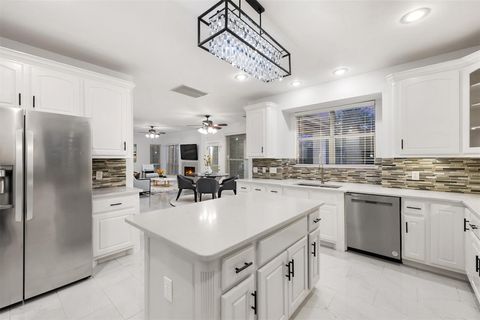 Tiny photo for 402 Luna Vista DR, Austin, TX 78738 (MLS # 4871231)