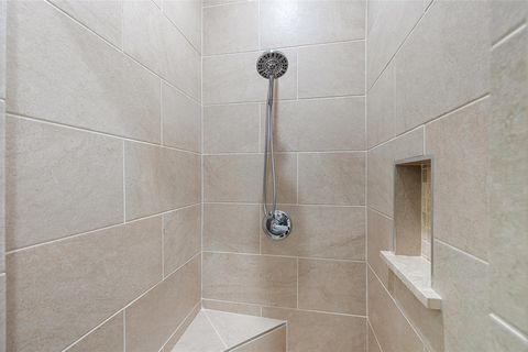 Tiny photo for 402 Luna Vista DR, Austin, TX 78738 (MLS # 4871231)