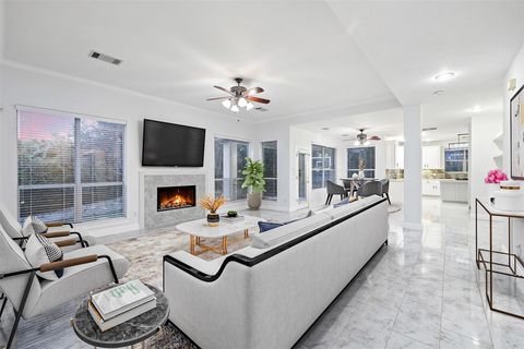 Tiny photo for 402 Luna Vista DR, Austin, TX 78738 (MLS # 4871231)