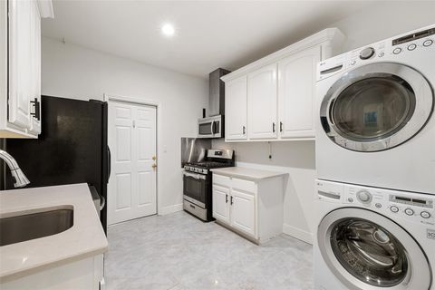 Tiny photo for 402 Luna Vista DR, Austin, TX 78738 (MLS # 4871231)
