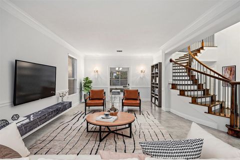 Tiny photo for 402 Luna Vista DR, Austin, TX 78738 (MLS # 4871231)