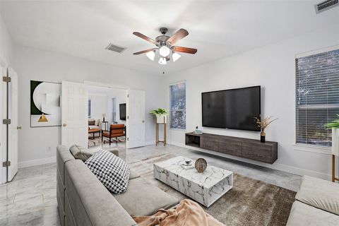 Tiny photo for 402 Luna Vista DR, Austin, TX 78738 (MLS # 4871231)