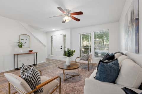 Tiny photo for 2301 Melissa Oaks LN, Austin, TX 78744 (MLS # 7999398)