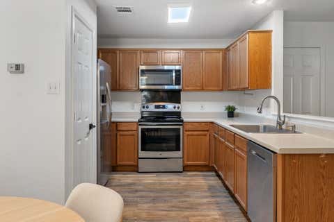 Tiny photo for 2301 Melissa Oaks LN, Austin, TX 78744 (MLS # 7999398)