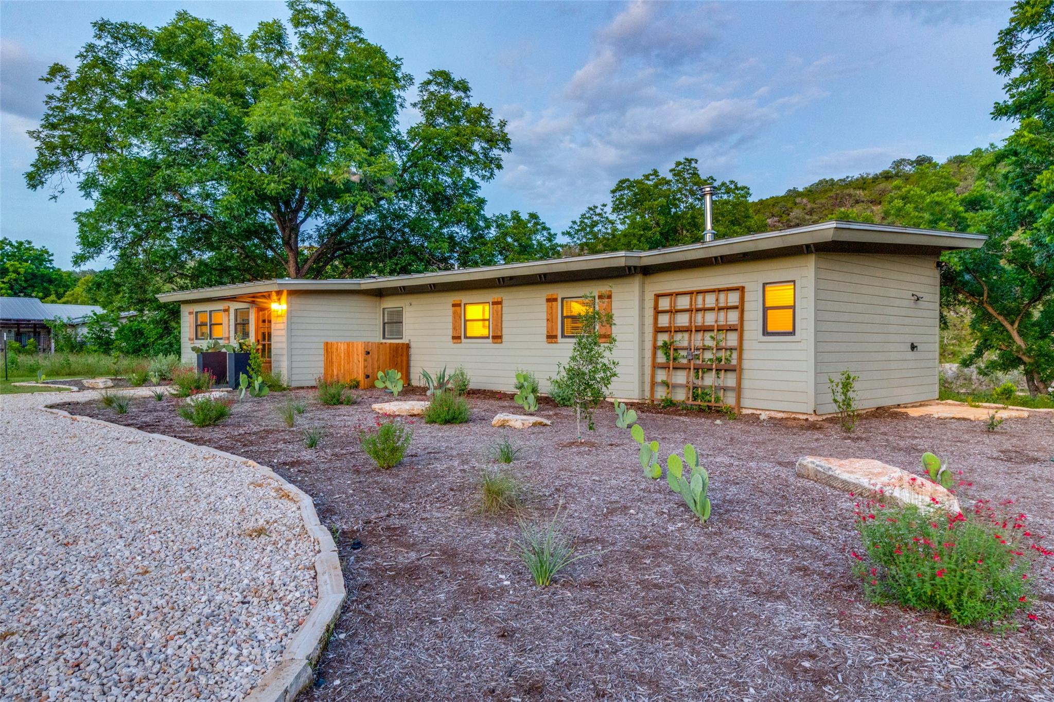 303 Lago Verde RD