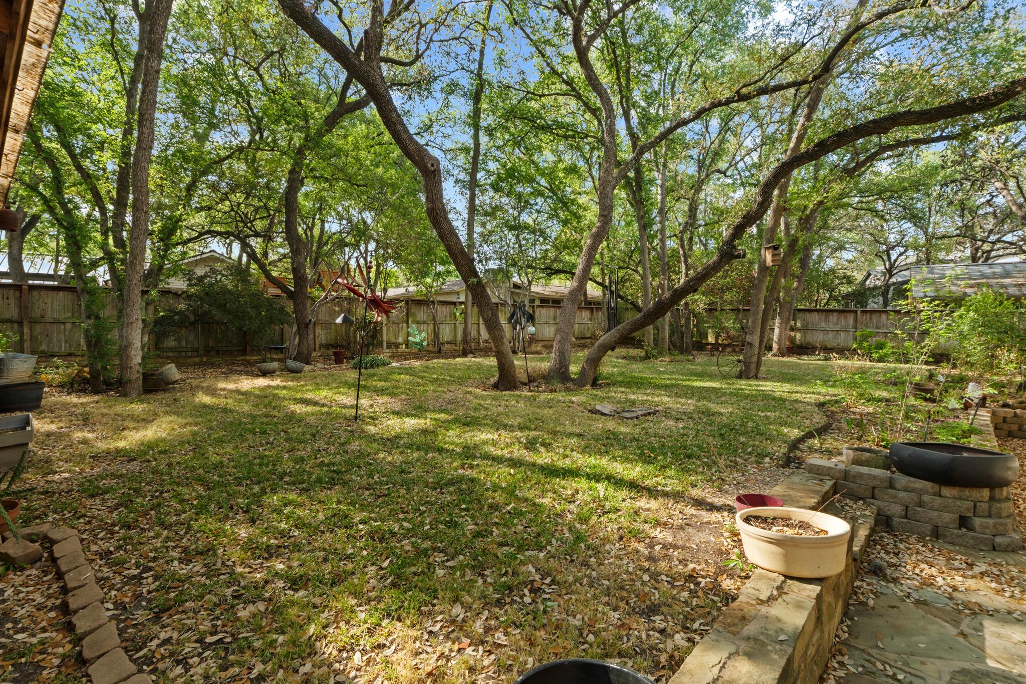 2606 Deerfoot TRL