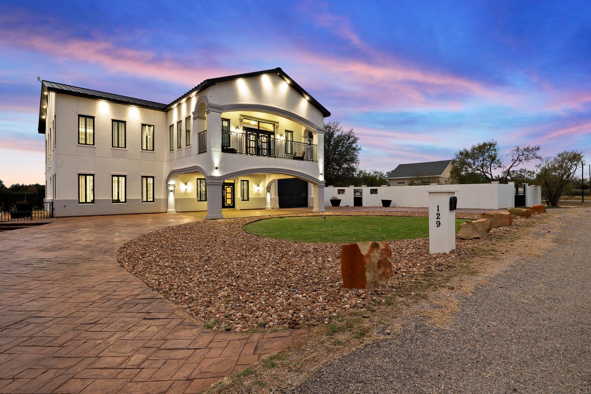 129 Cedar DR