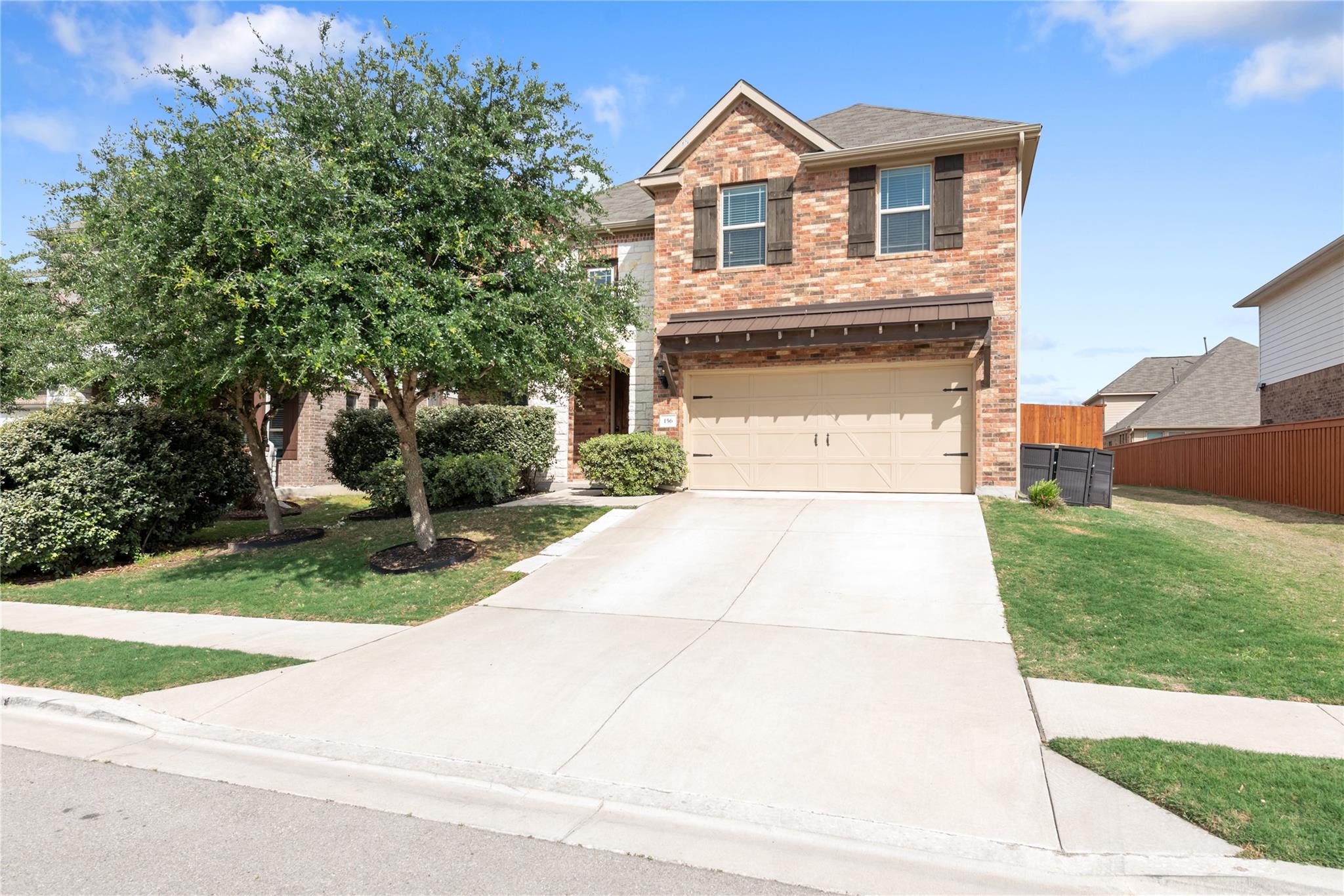156 Banana ST