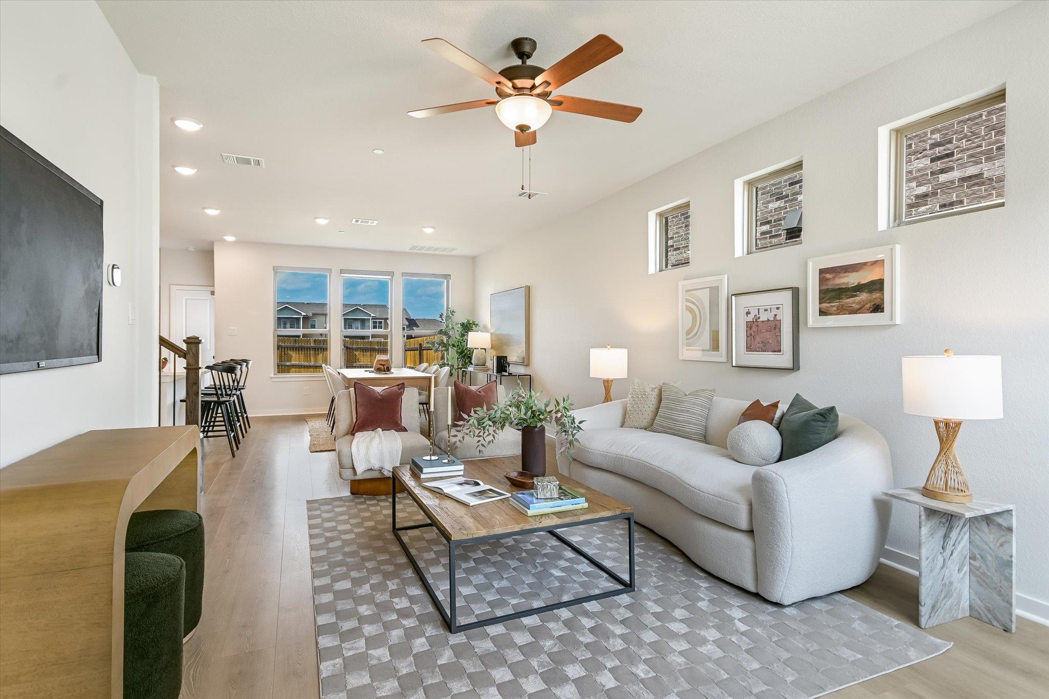 2500 FOREST CREEK DR 904