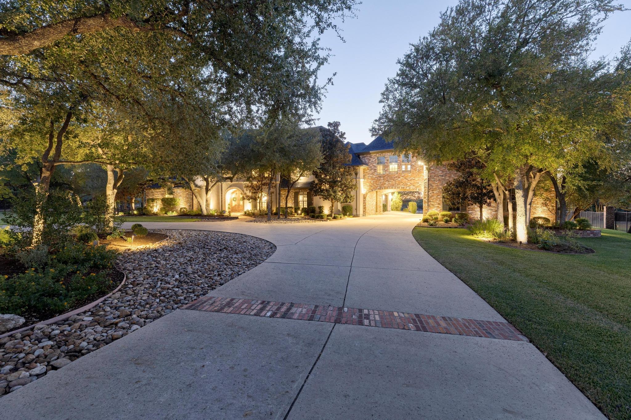 216 Vista LN