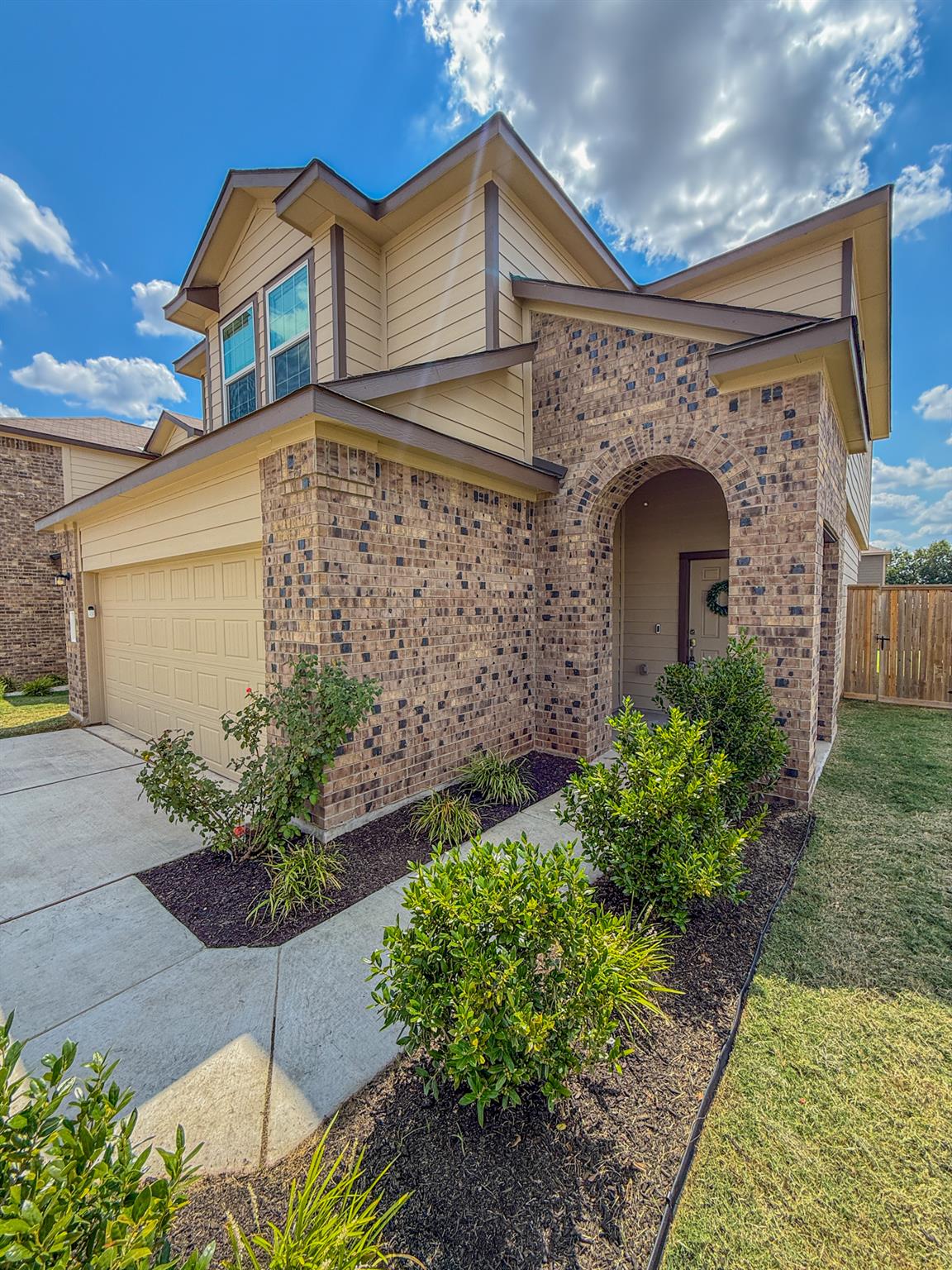 725 Bronco Billy DR