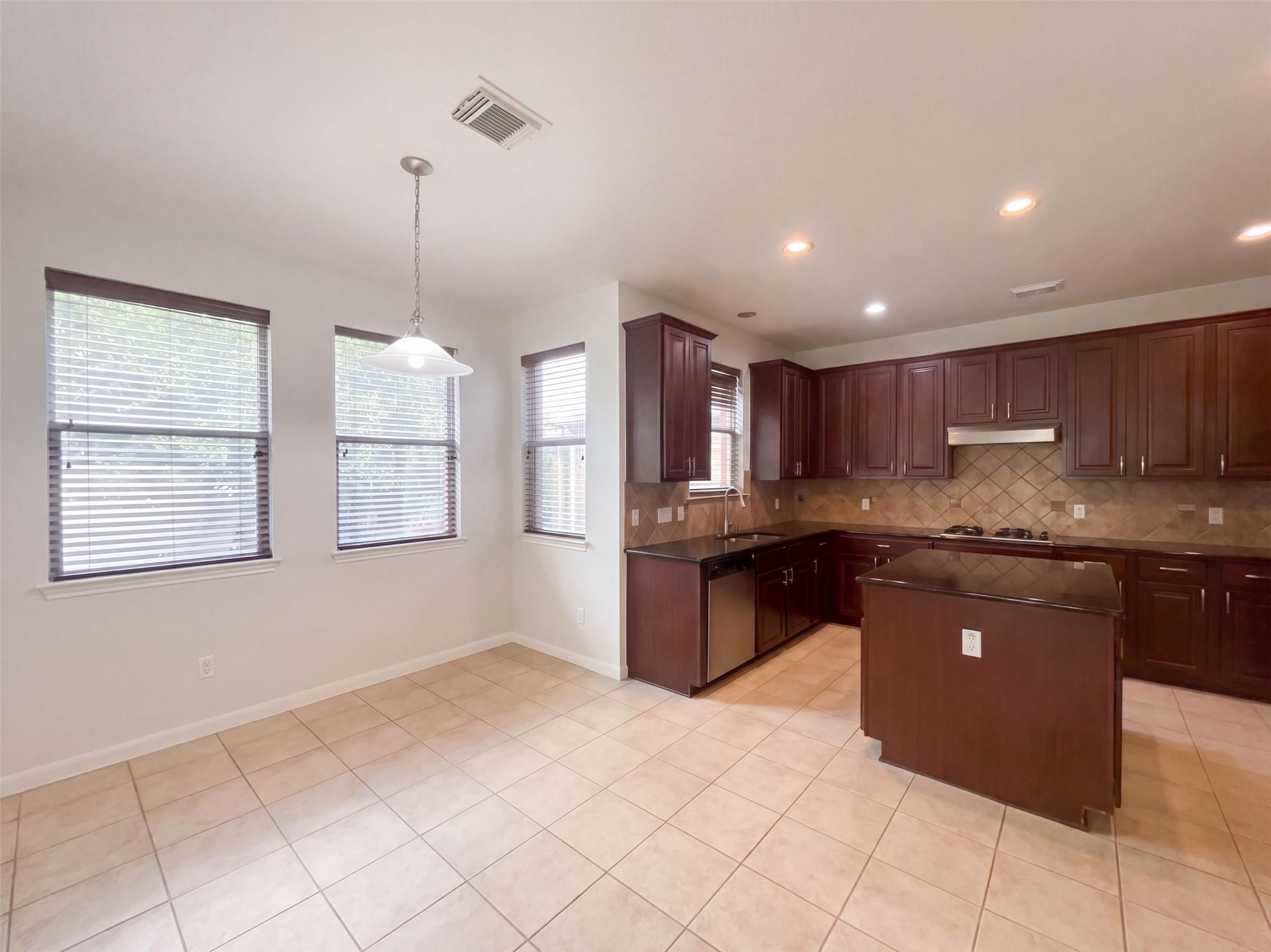 1014 Bretton Woods DR