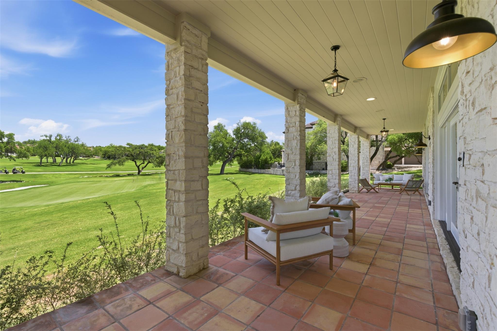 48 Tiburon DR