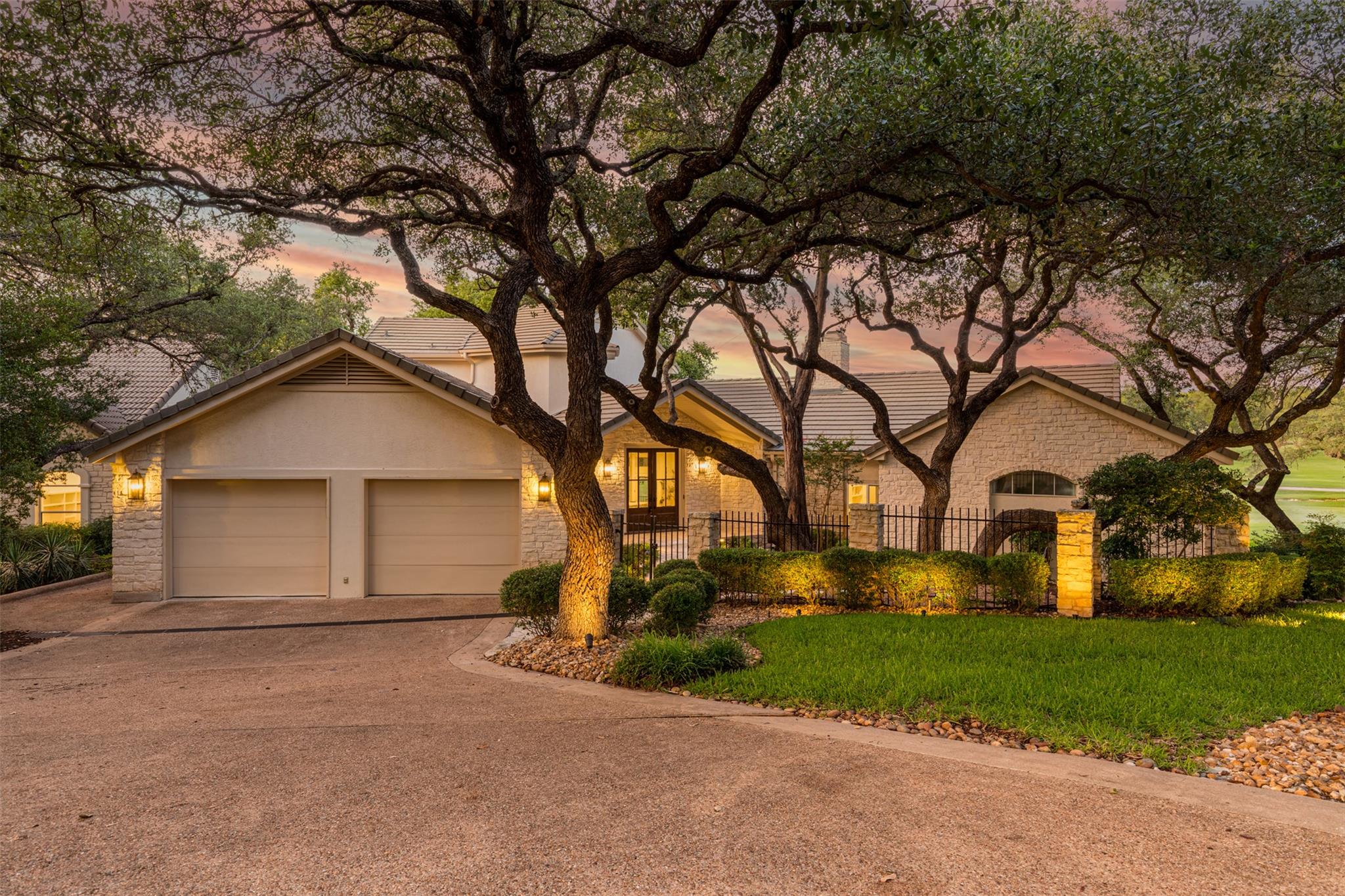 48 Tiburon DR
