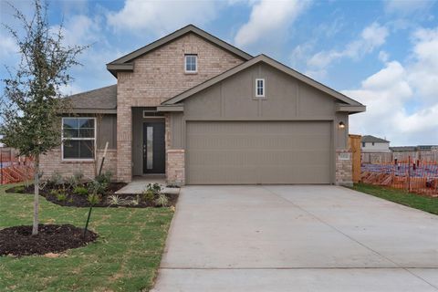 13721 Tucker Hedge PASS Elgin TX 78621