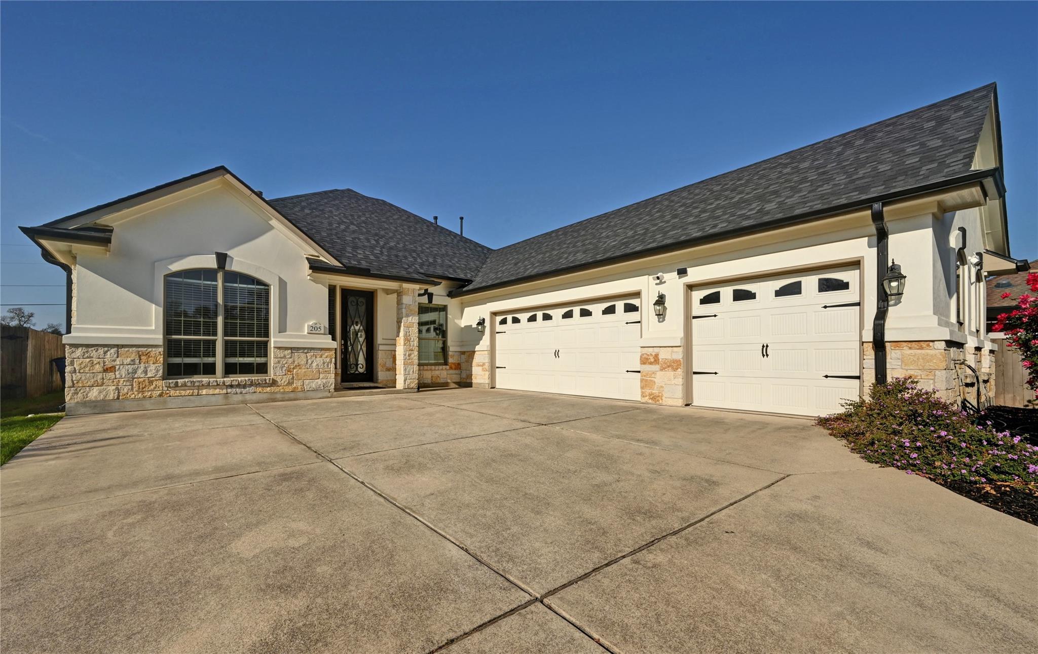 205 Cherry Laurel DR