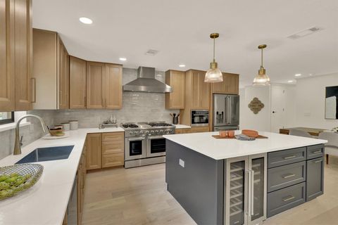 2713 Cascade DR Austin TX 78757