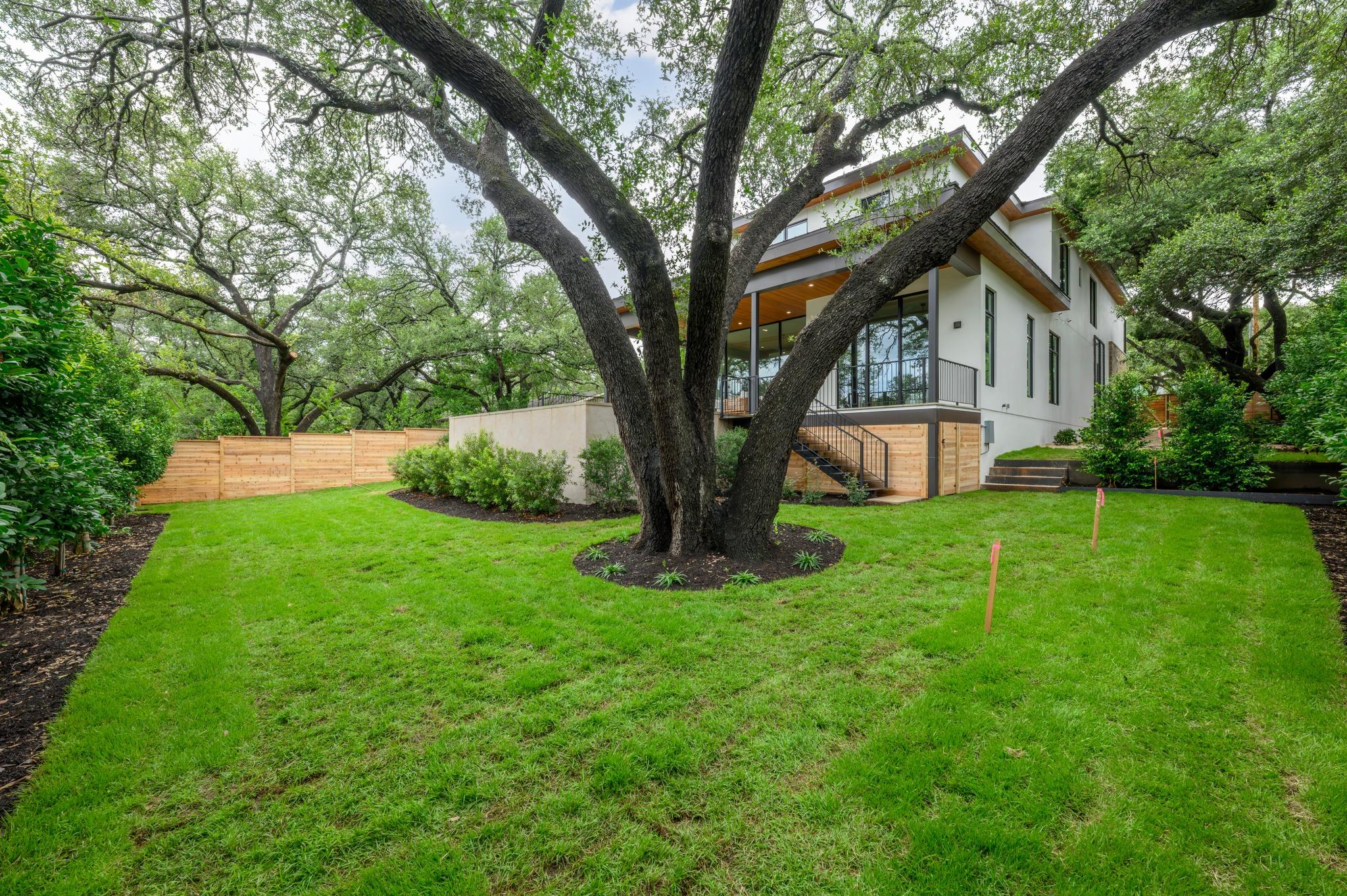 211 Westhaven DR
