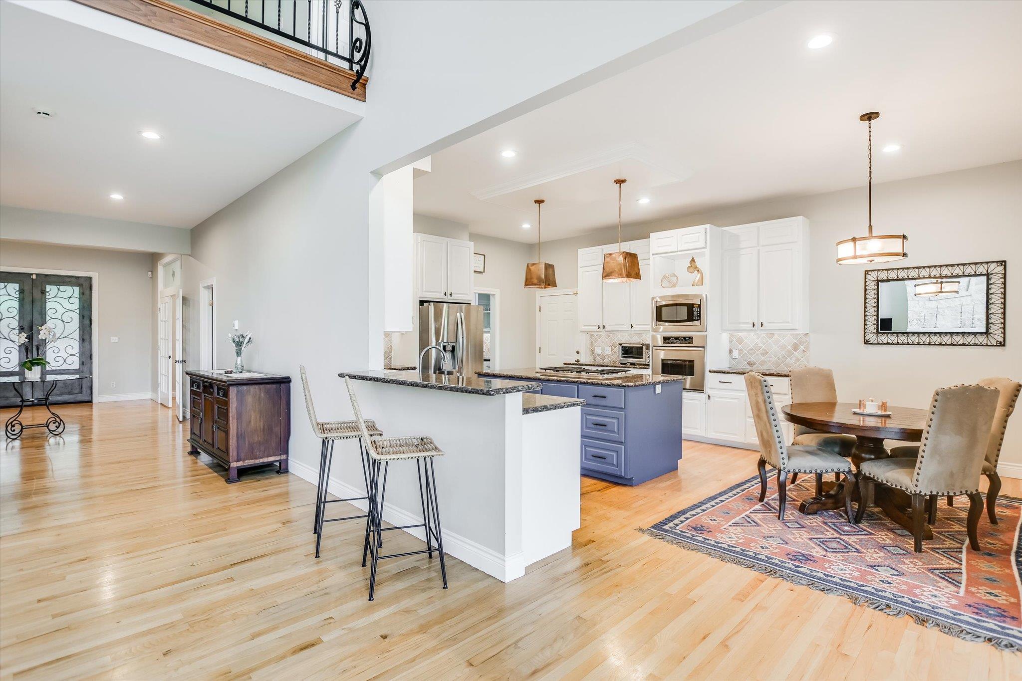 Austin, Texas 78733, United States, 4 Bedrooms Bedrooms, ,5 BathroomsBathrooms,Residential,Active,120903