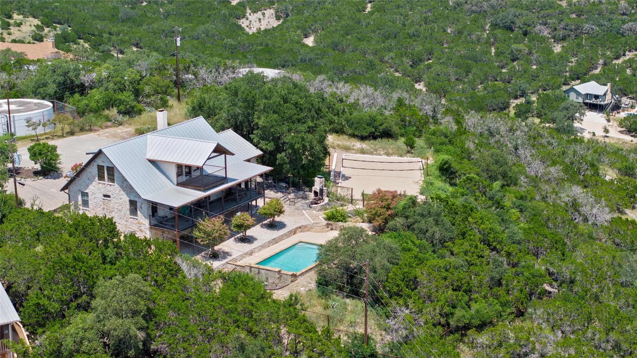 360 Bluebonnet RD