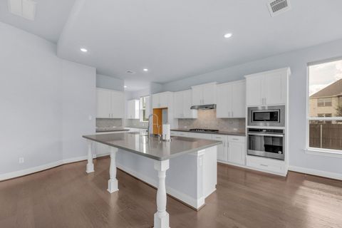 Tiny photo for 20500 Fairleaf ST, Pflugerville, TX 78660 (MLS # 6841995)