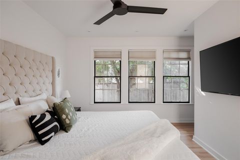 Tiny photo for 928 E 54th ST, Austin, TX 78751 (MLS # 5342989)