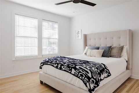 Tiny photo for 928 E 54th ST, Austin, TX 78751 (MLS # 5342989)